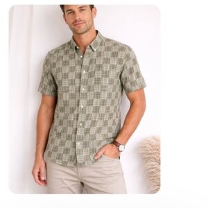 Free Assambly Men's Checkered Short Sleeve Shirt S NWT